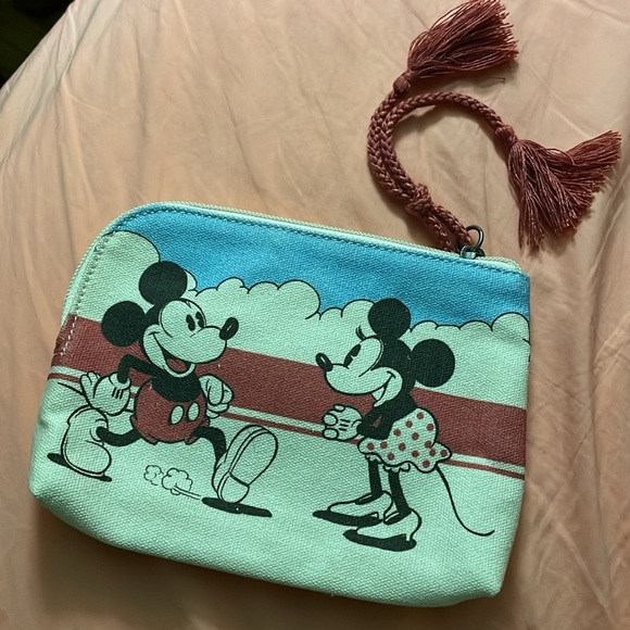 Disney x Junk Food Wallet Pouch - Picture 2 of 6